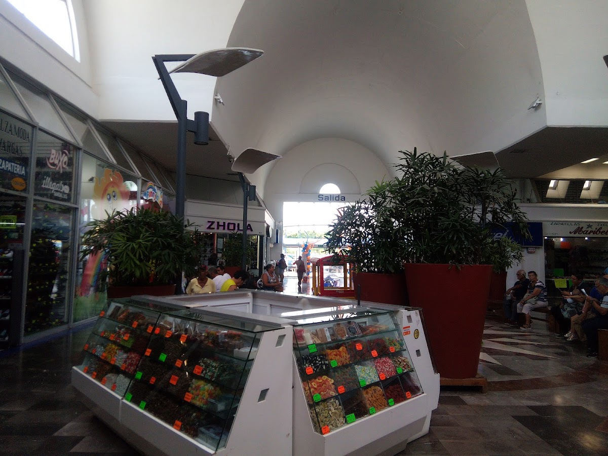 La Isla photo 4